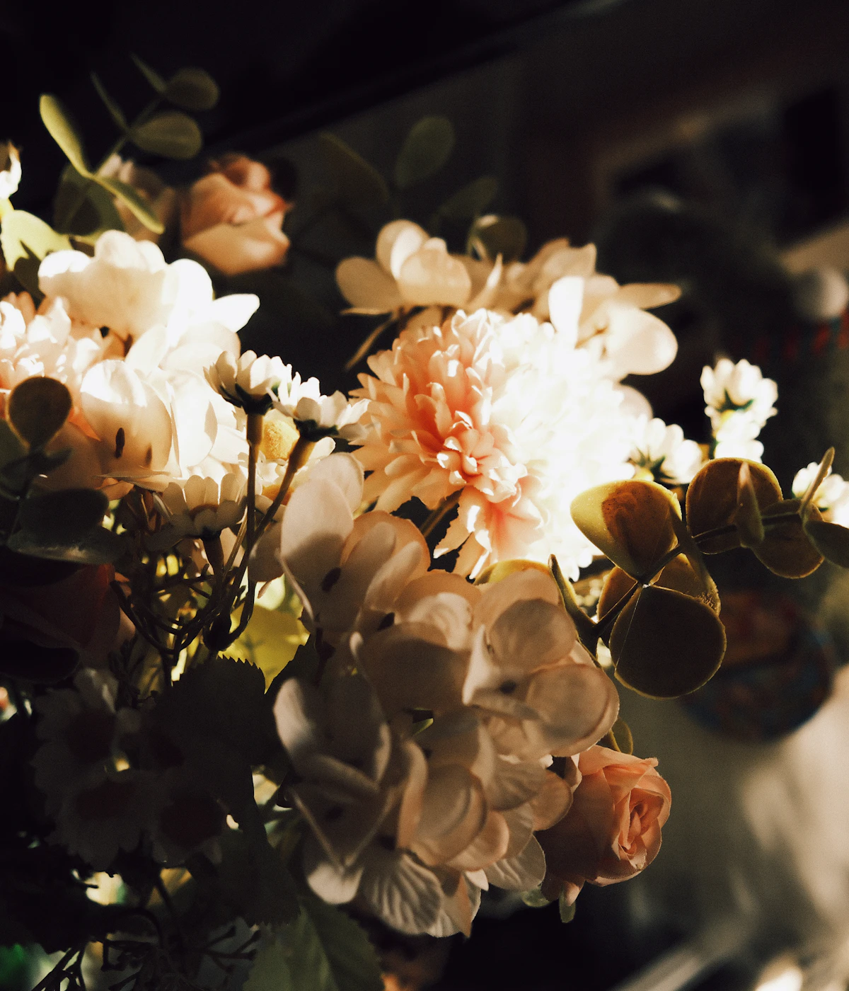 Soft bouquet of white and pale pink flowers