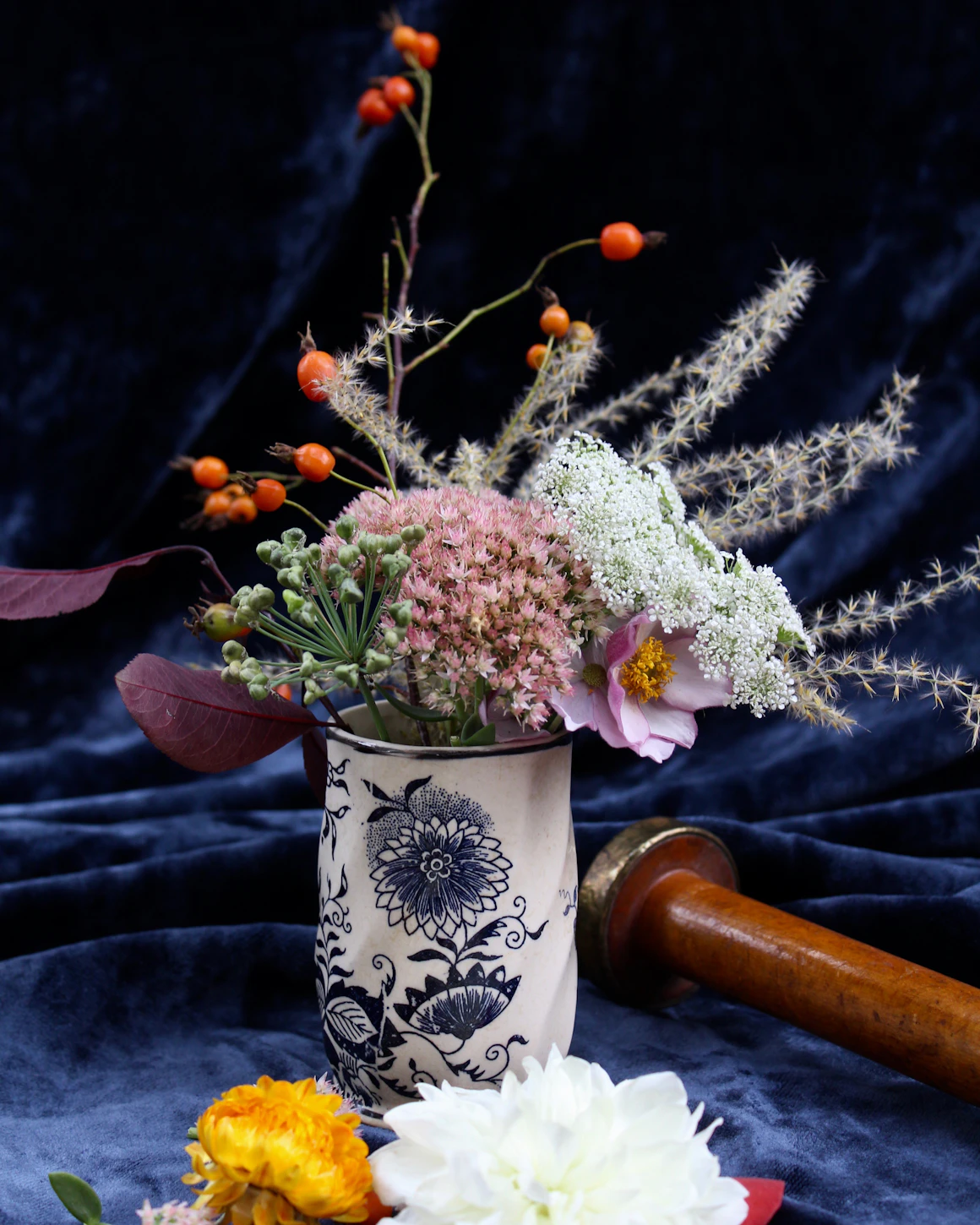 Flower compositions in a floral studio